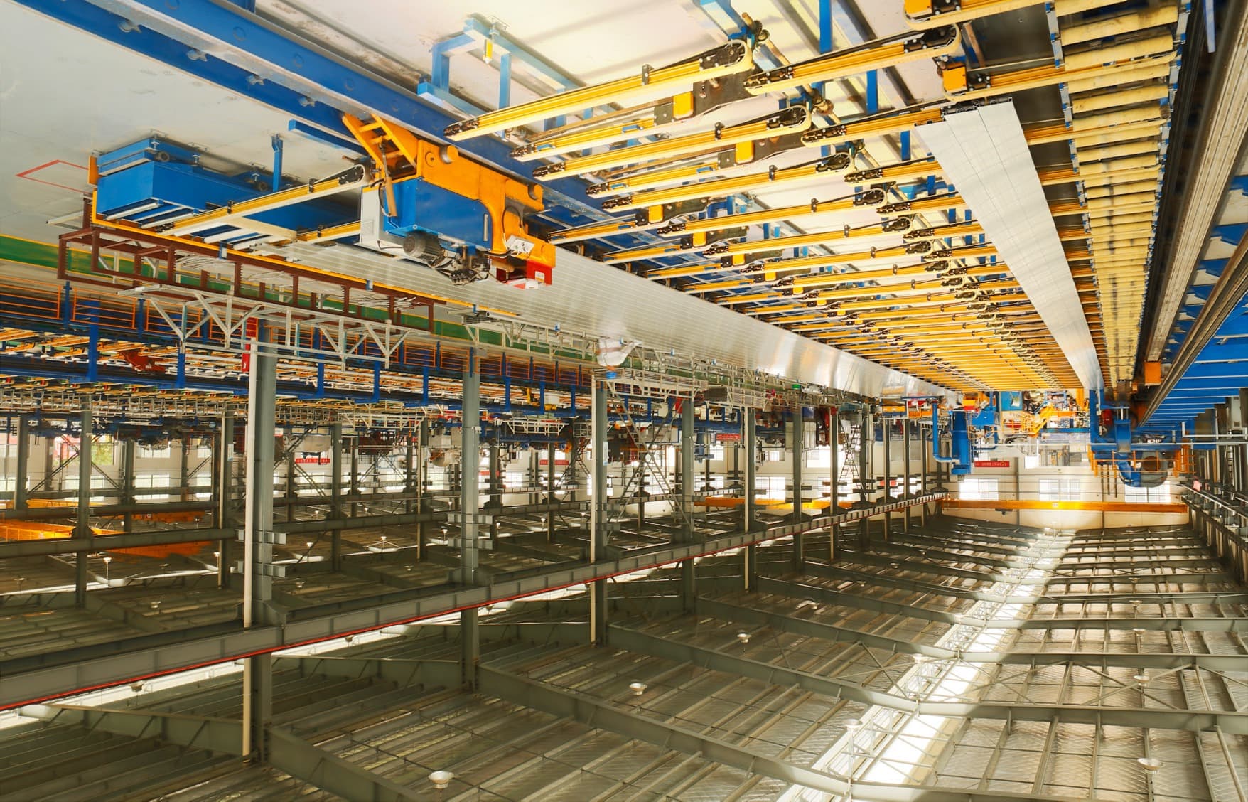 Large-scale anodizing production line with overhead conveyor system